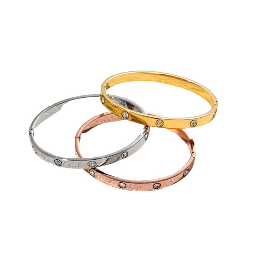 alt=“”  alt=“”