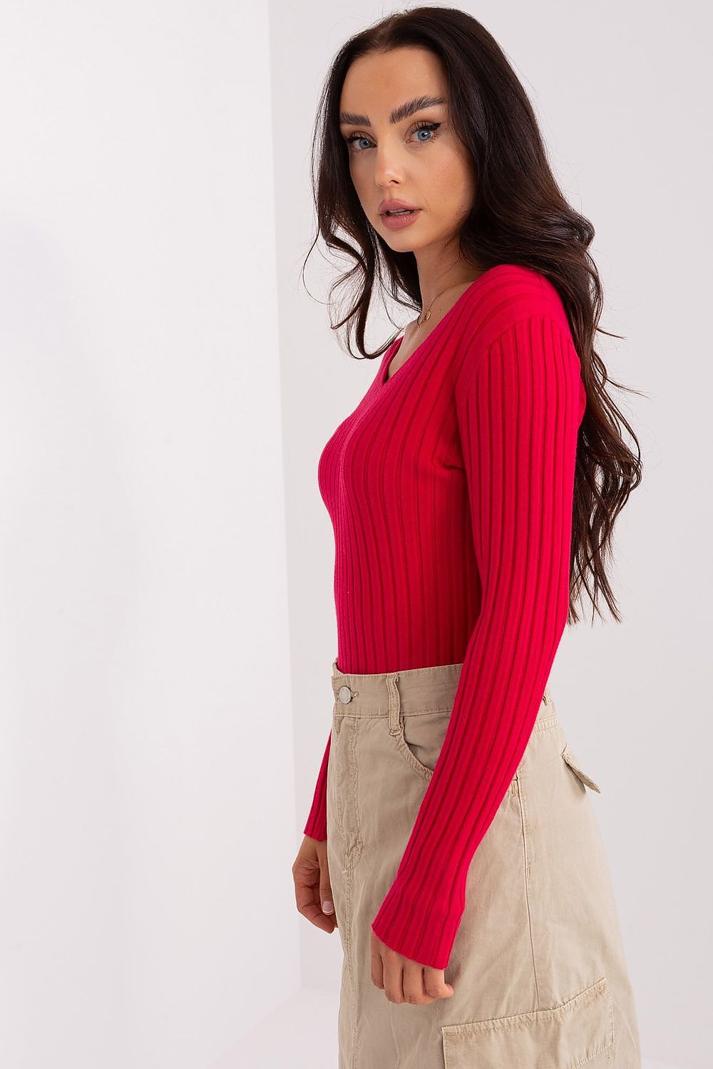 long sleeve v-neck jumper perfect for everyday casual styling