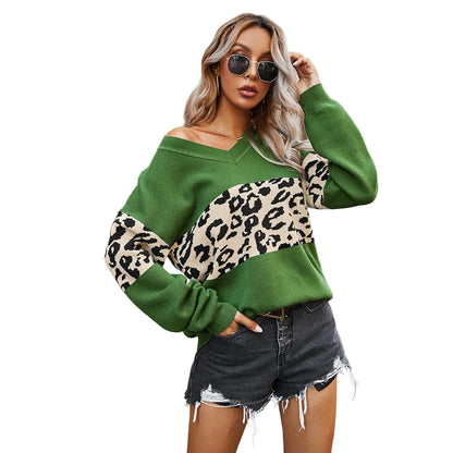 Leopard print V-neck pullover in green  – slim fit long sleeve sweater top
