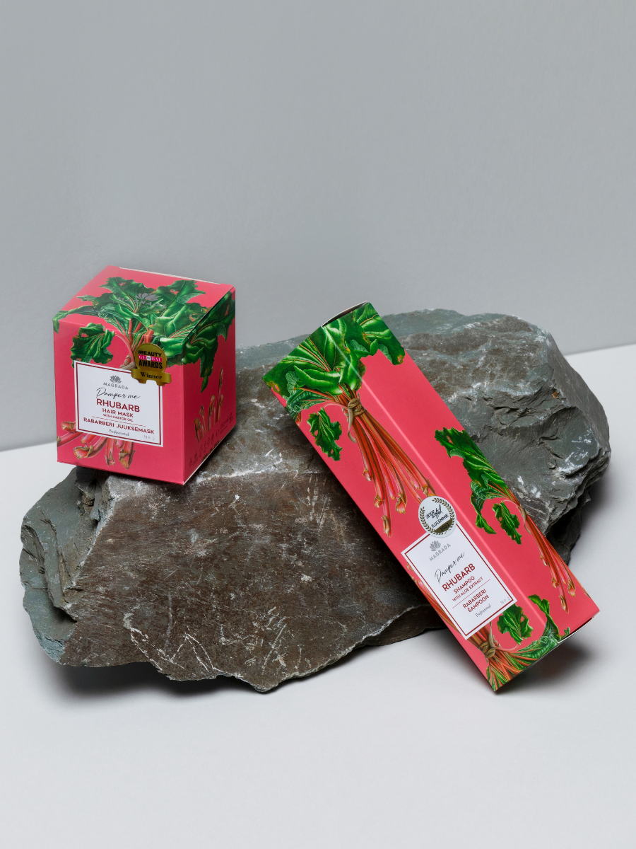 Moisturizing rhubarb shampoo for smooth, elastic hair