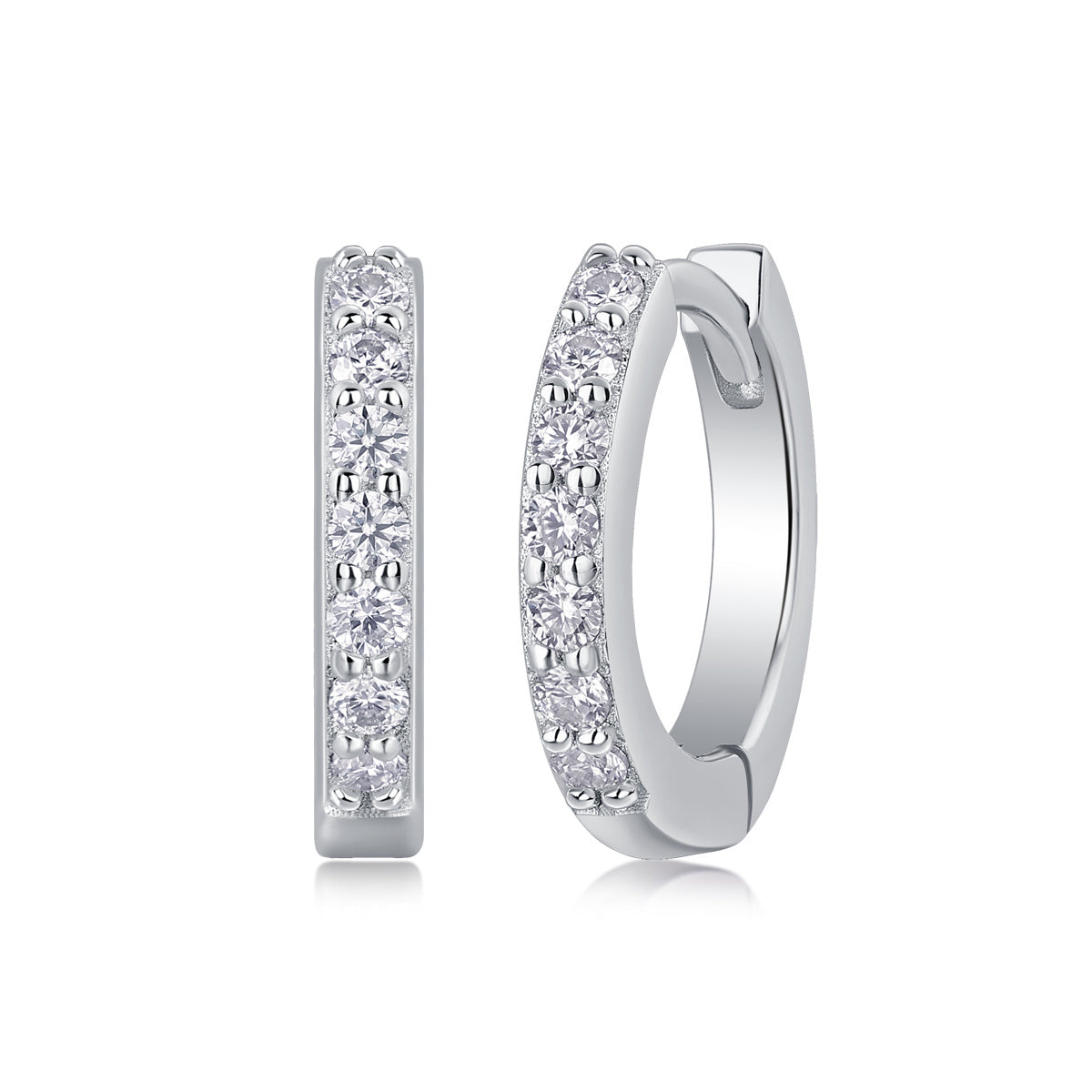 Elegant moissanite stud earrings 
