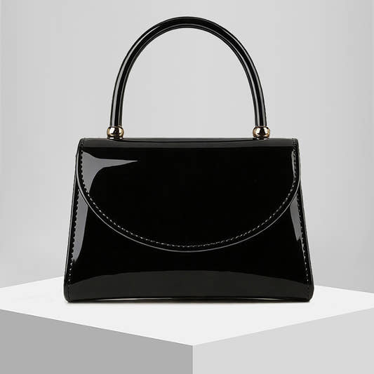 New Glossy Evening Clutch With A Chain Strap in Black