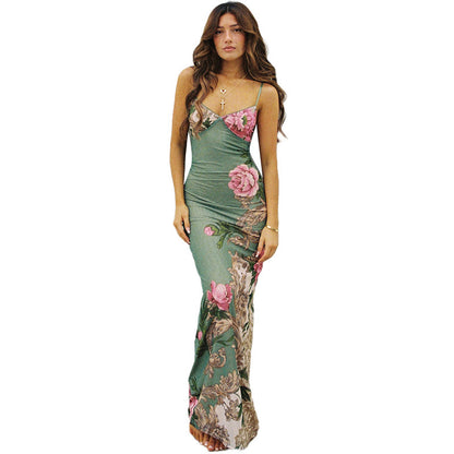 Spaghetti strap V-neck floral maxi dress – close-up of V-neck neckline and spaghetti strap construction detail
