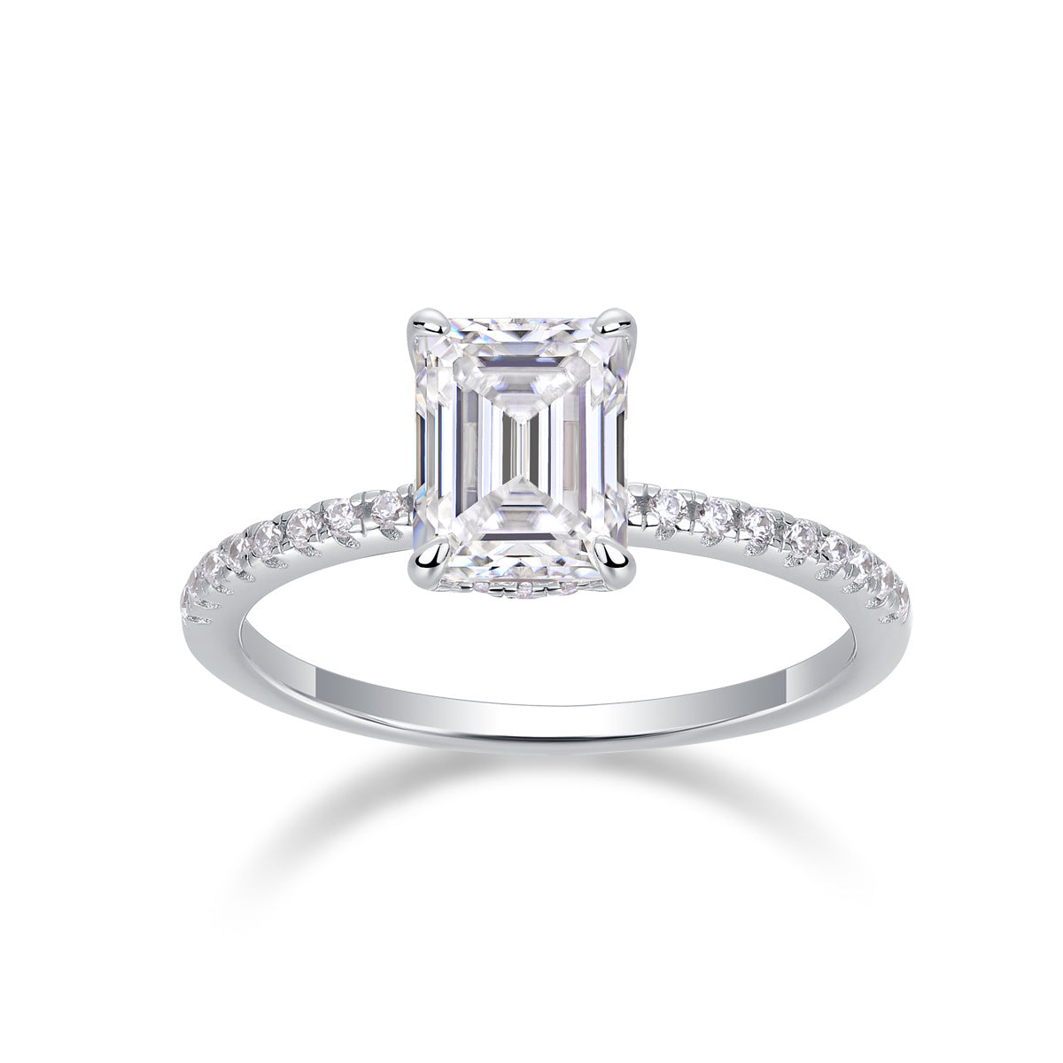 Diamond ring with emerald-cut center stone 