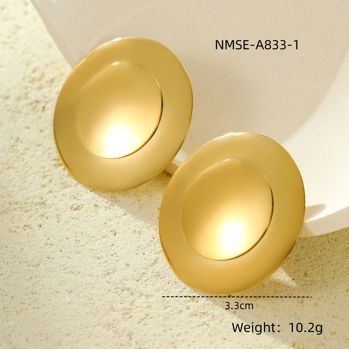 Electroplated geometric round shape gold earrings