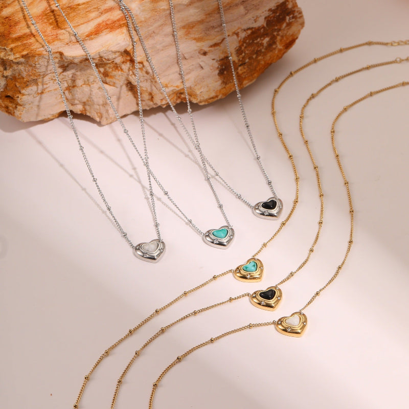 Elegant natural stone heart necklace 