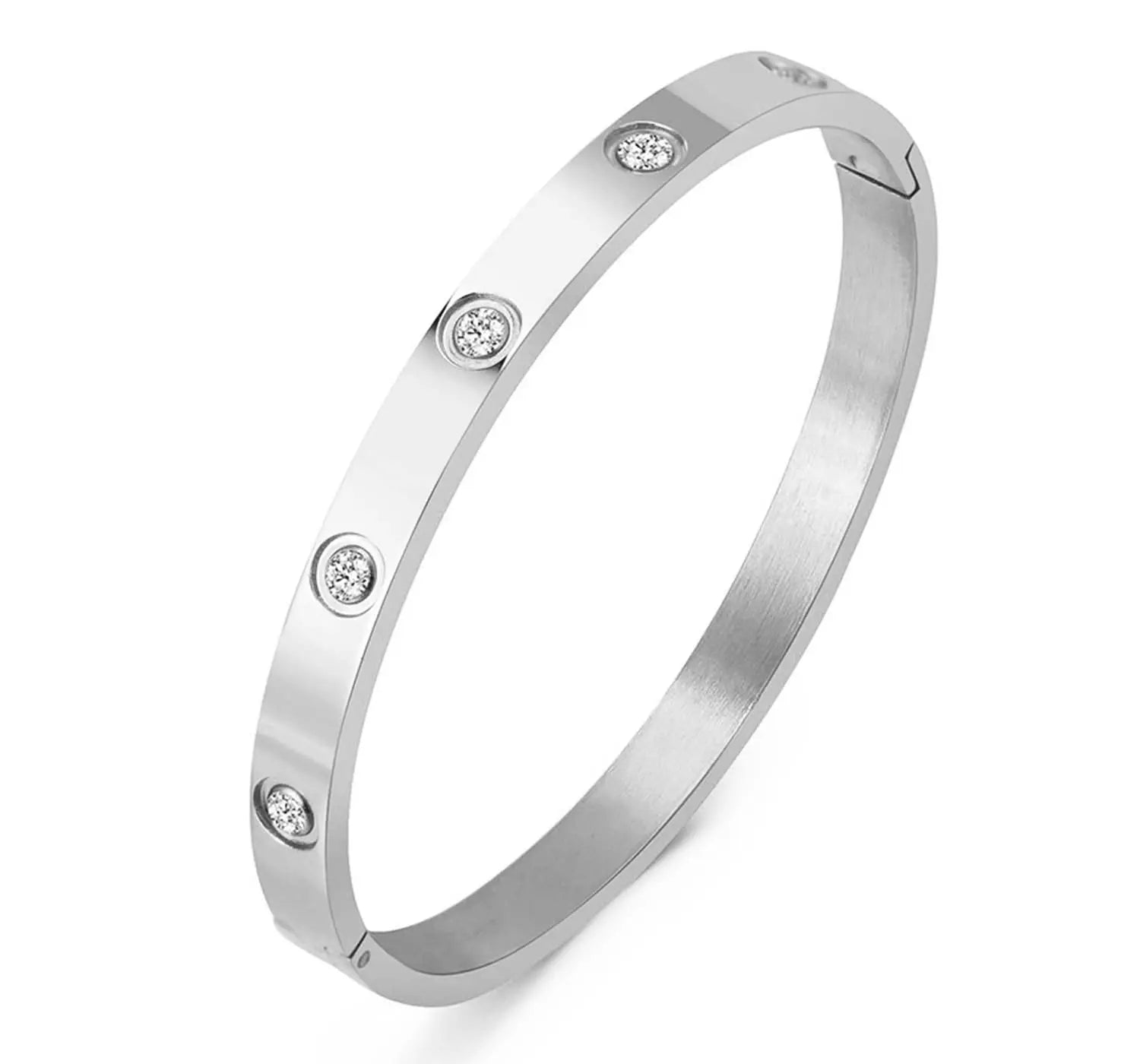 high quality Silver bracelet with diamond accents 