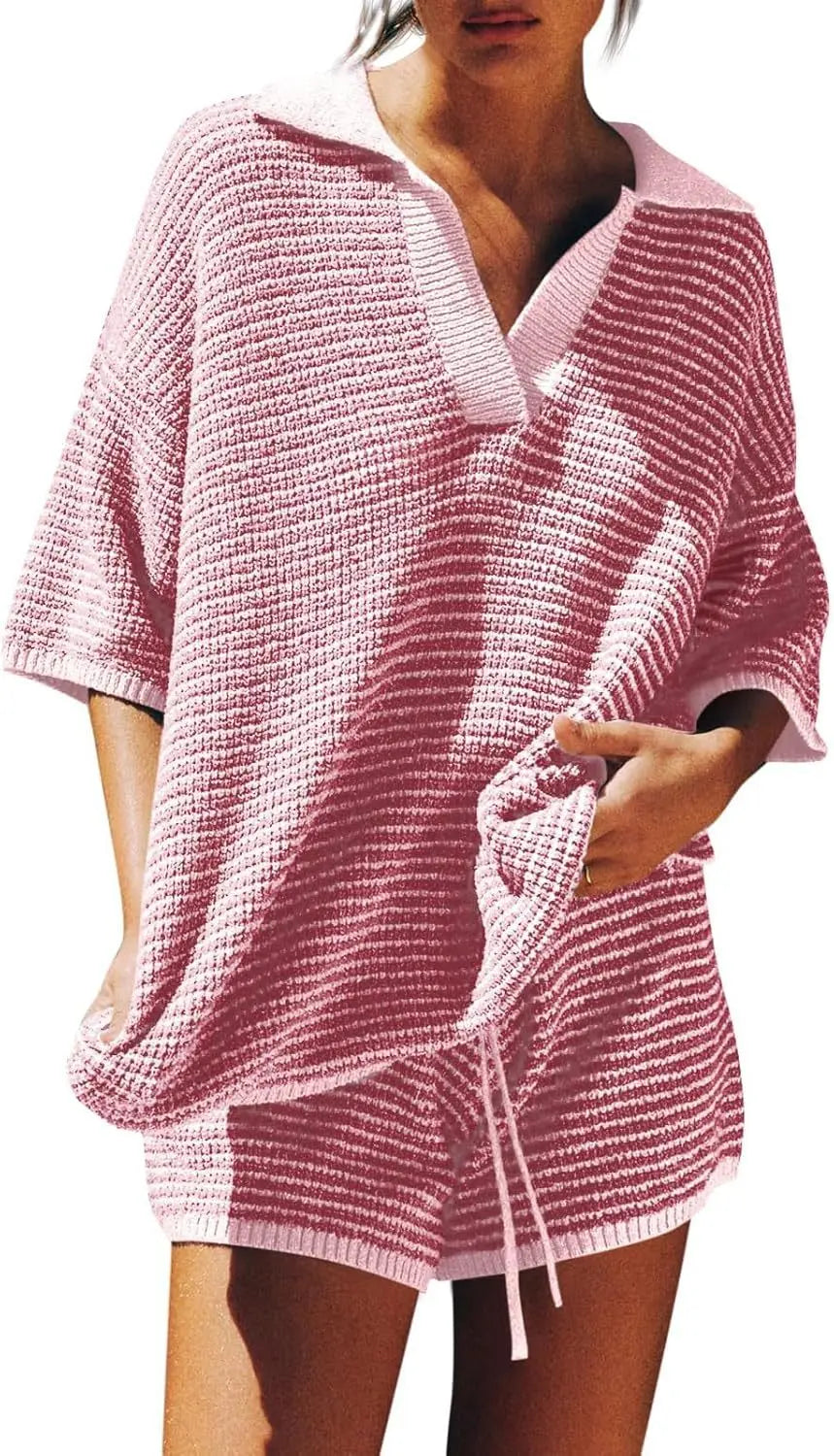 Comfortable women's knit outfit set with elastic waist shorts