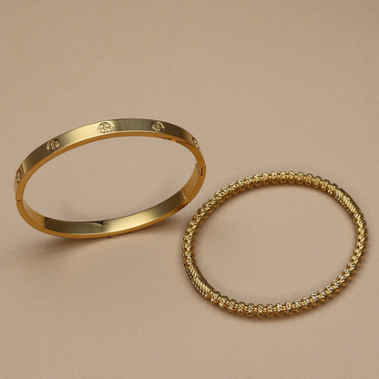 Ribbed gold bangle bracelet in 316L stainless steel – tarnish-resistant women's jewelry
