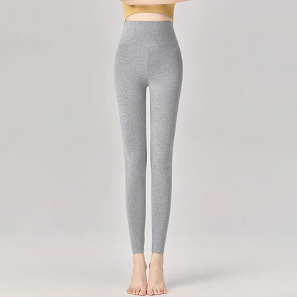 Waistband detail of fleece lined thermal leggings – wide high rise panel for support and warmt