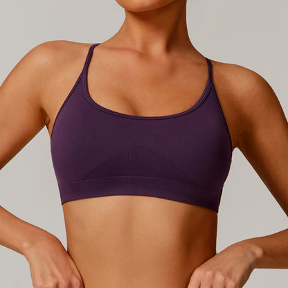 Lightweight sports bra with removable chest pads – women's running and yoga top
