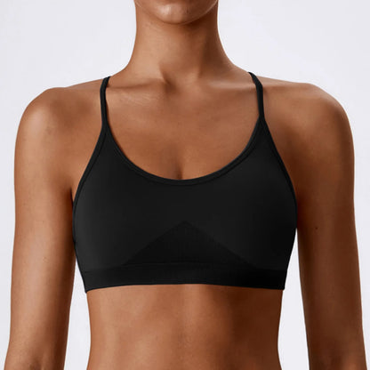 Crossback fitness bra with padded cups – women's breathable workout top

