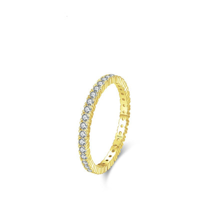 Gold ring with embedded diamonds 