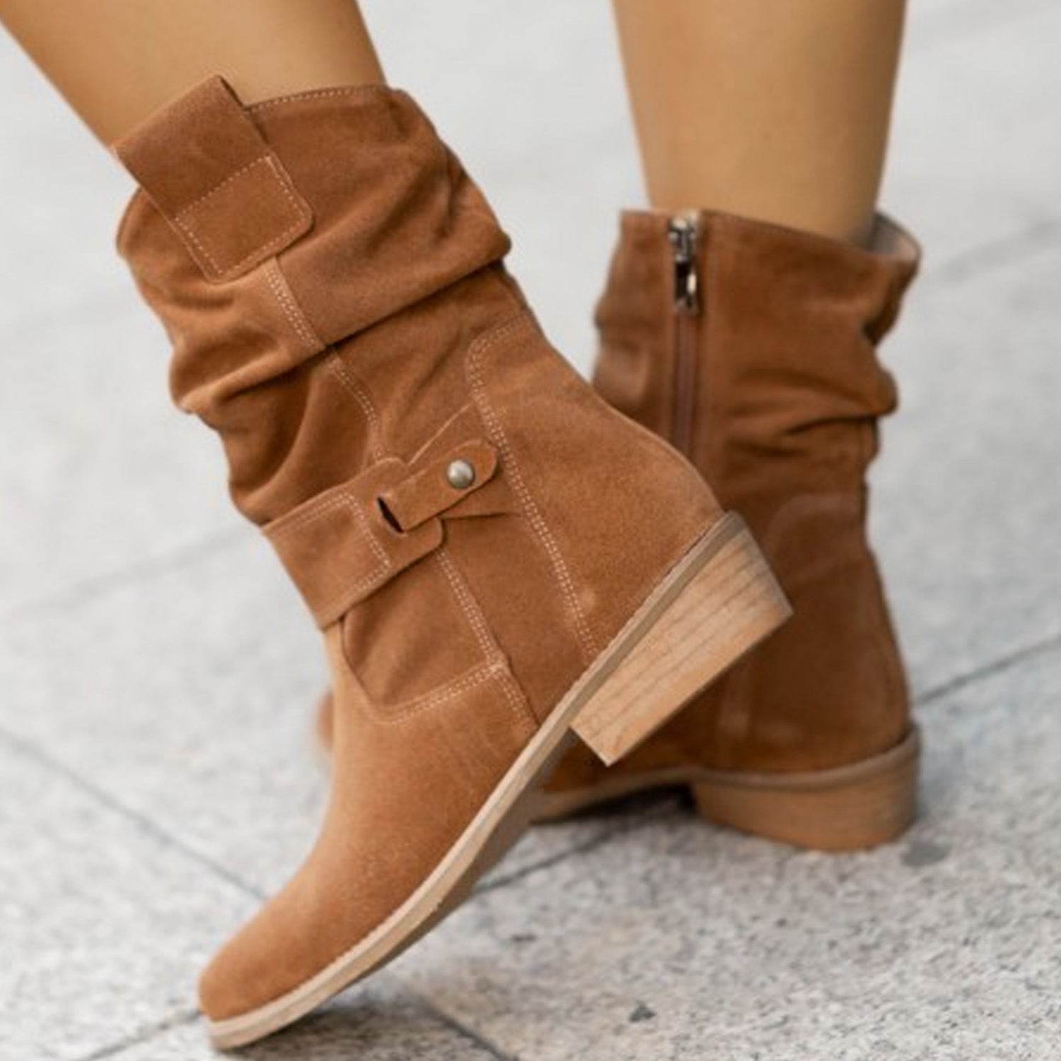 Brown suede boots with buckles 