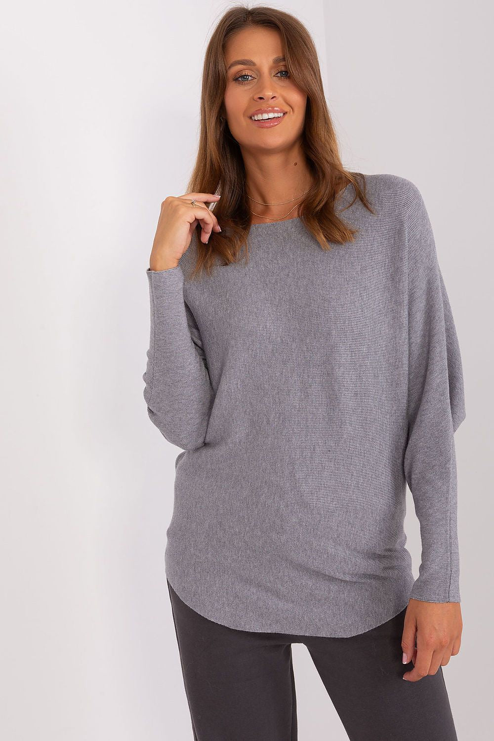 soft gray sweater with long sleeve 