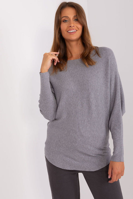 soft gray sweater with long sleeve 