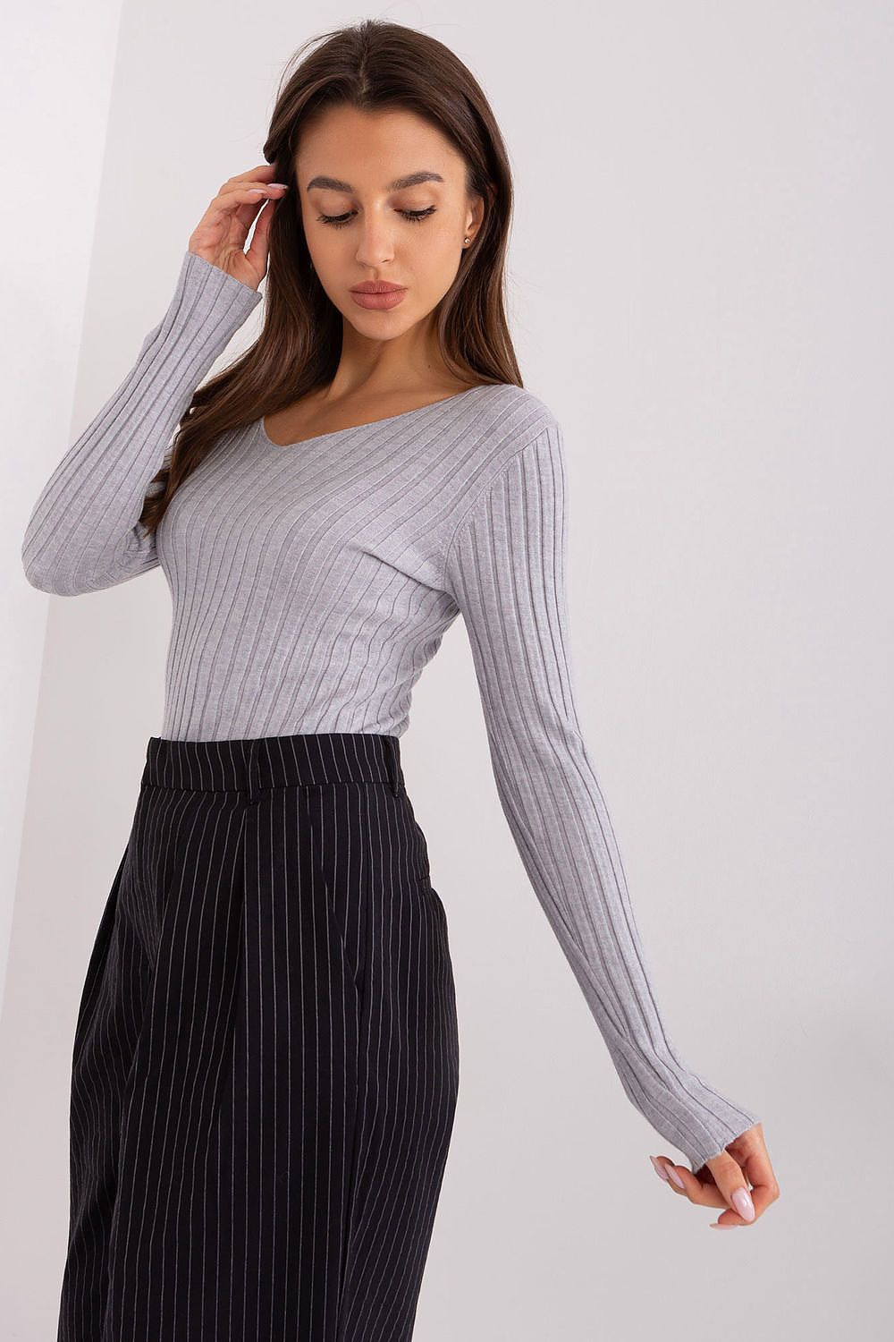 gray ribbed long-sleeve top 