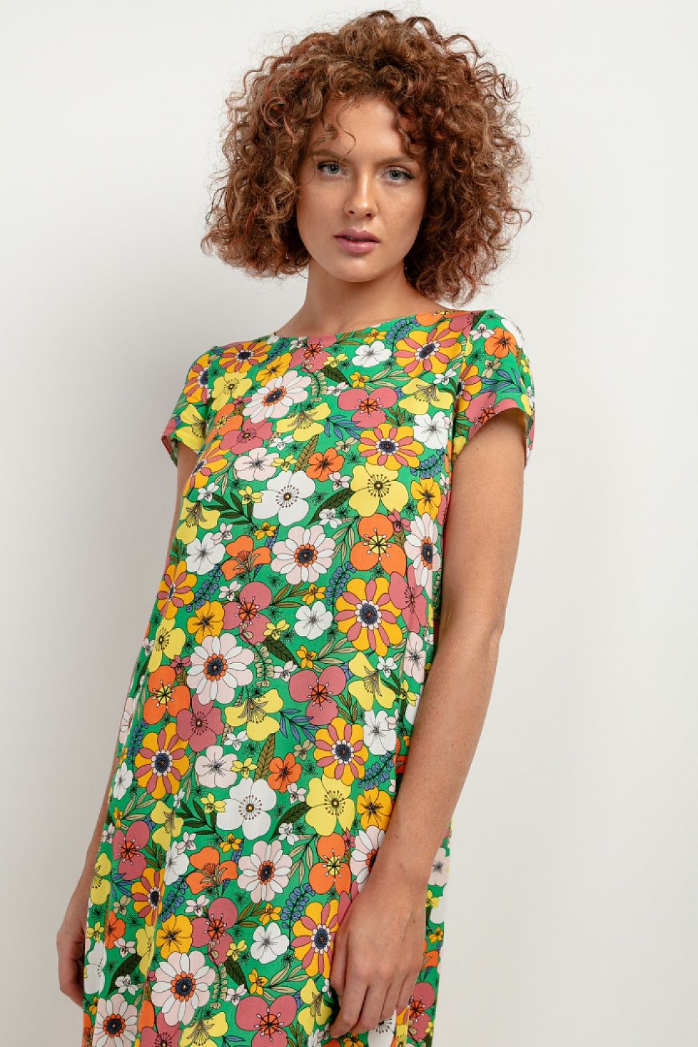 knee‑length viscose dress with counterfold detail
