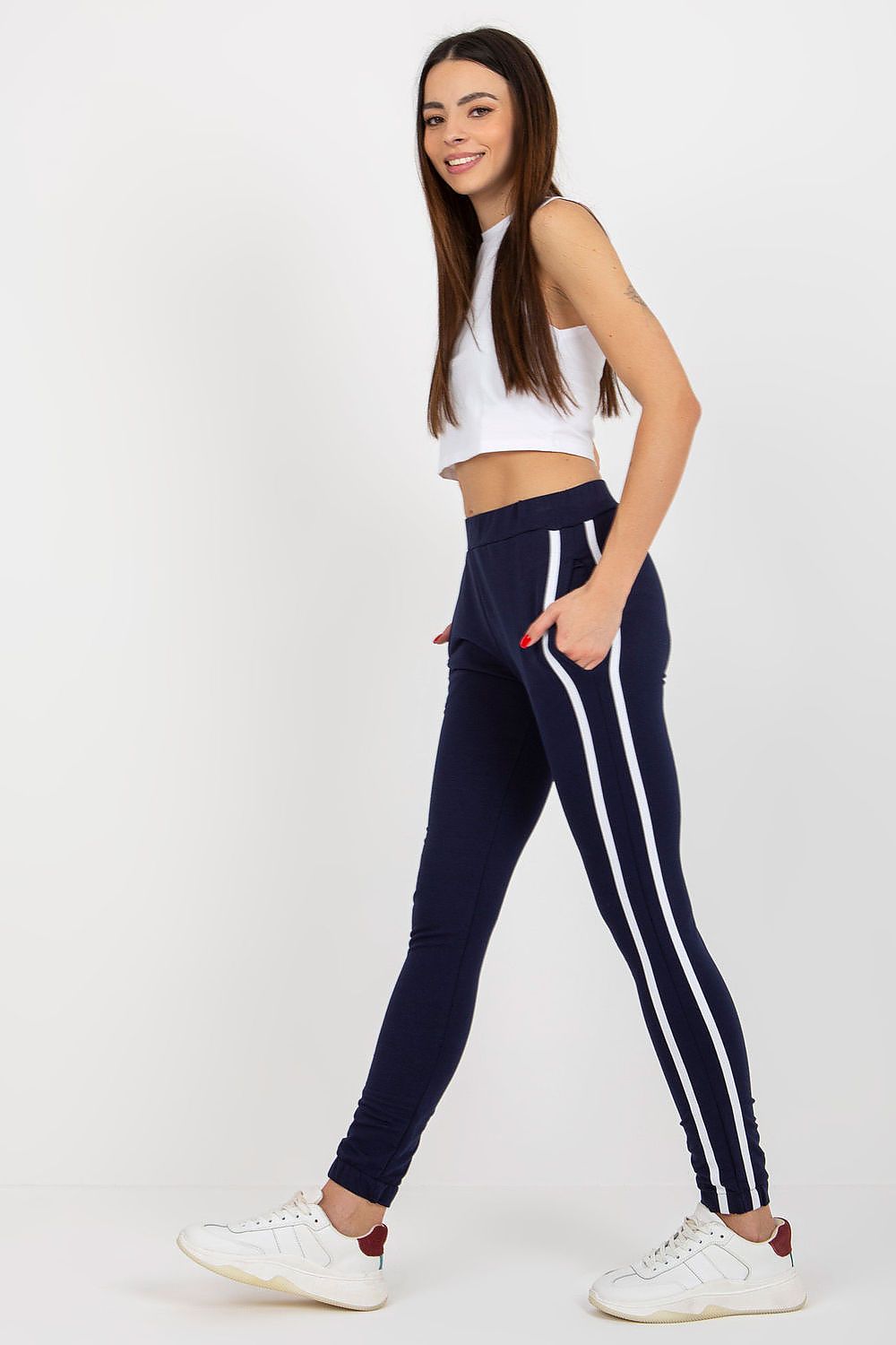 Sweatpants with cuffed hems and practical side pockets