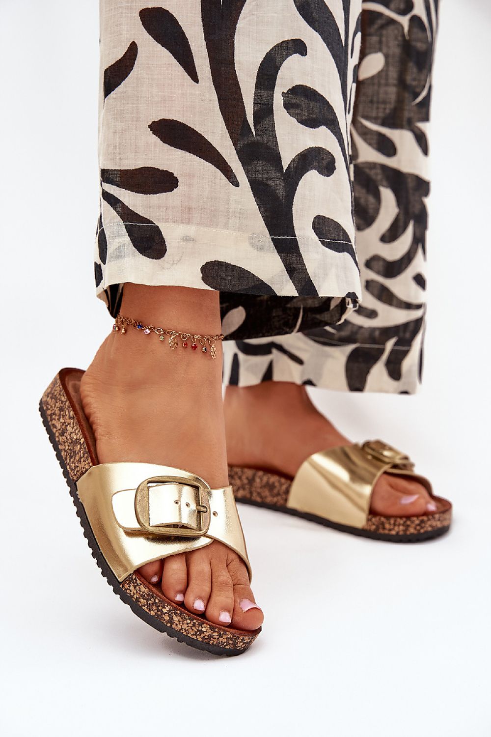  gold Flip-flops 