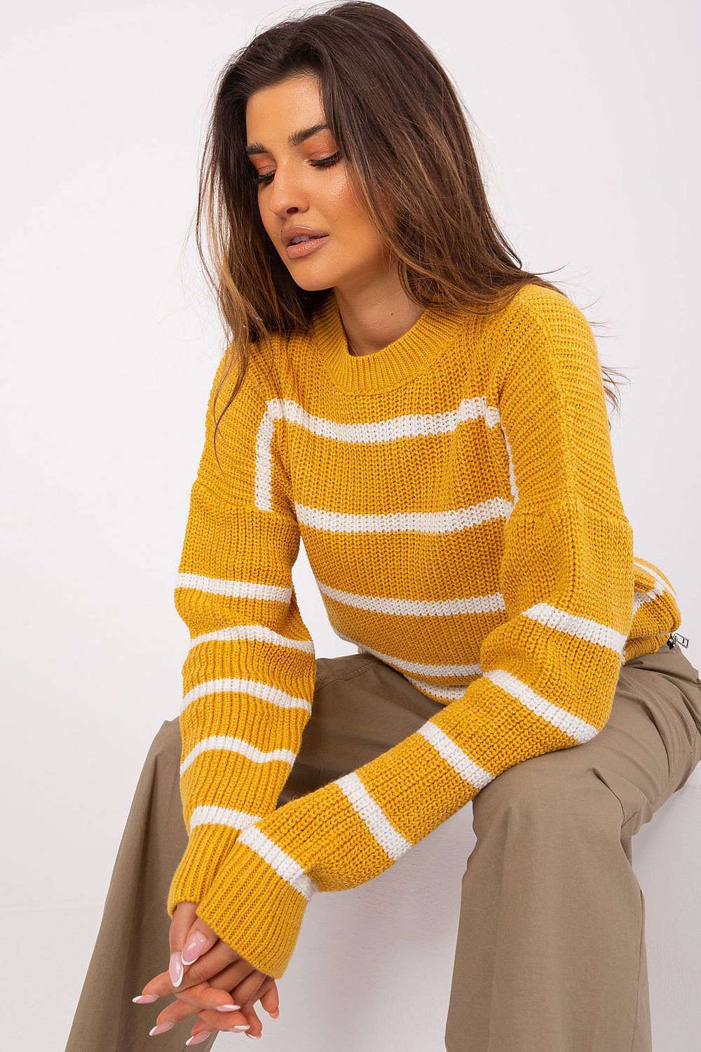 Lightweight acrylic sweater for daily wear