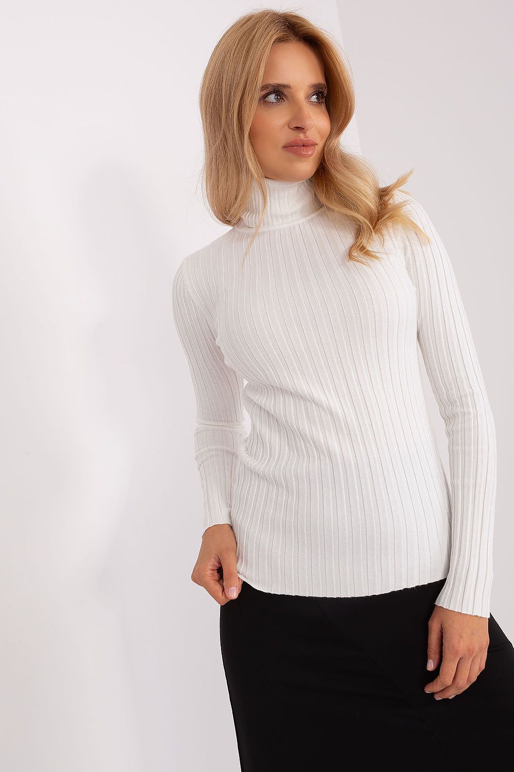 white ribbed sweater made with 100 percent cotton 